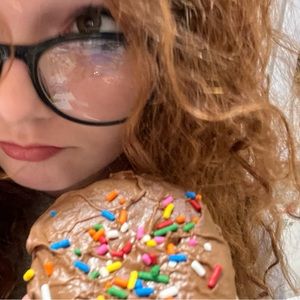 Meet your Posher, Madison